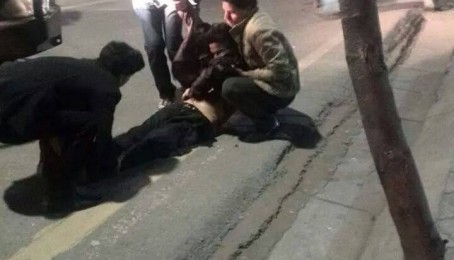 اسرائیلي اشغالګرو پولیسو فلسطینی ځوان په شهادت رسولی، بل ټپي دي