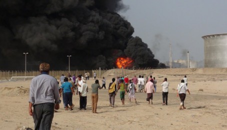 یمن، دتیلو په چاڼځای کي اورلګېدلی، په جګړو کي لسګونه حوثیان وژل شوي