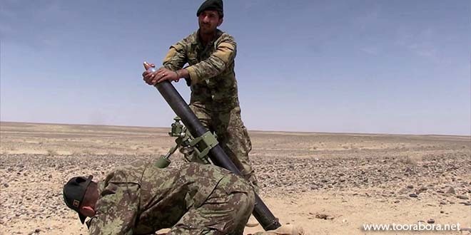 غزني کې دښمن د خلکو کورونه په توپونو ويشتلي